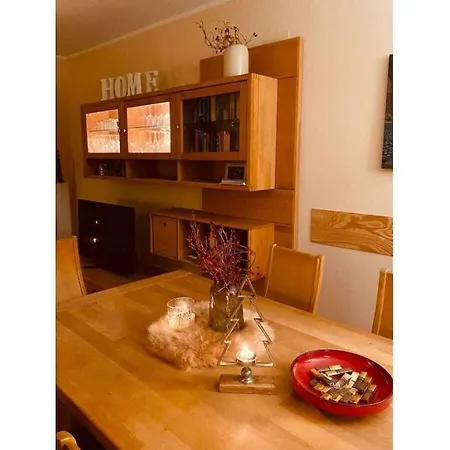 Dycke Haus 6 Comfortable * Zudar