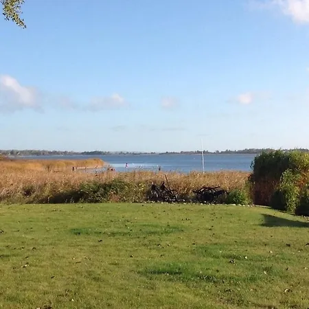 Dycke Haus 6 Comfortable Zudar