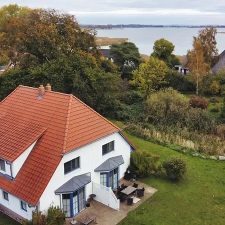 Dycke Haus 6 Comfortable