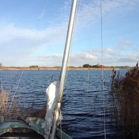 Dycke Haus 6 Comfortable * Zudar