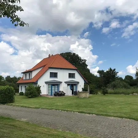 Dycke Haus 6 Comfortable *