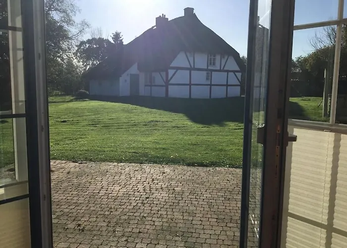 Dycke Haus 6 Comfortable Zudar